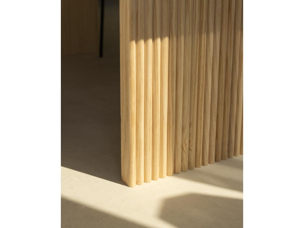 Table, 140 x 75 cm, marron