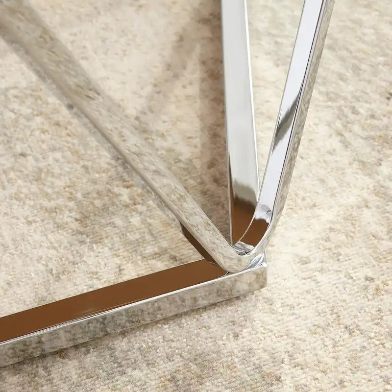 Table basse ronde SEI Furniture Henderson en faux marbre, finition argentée