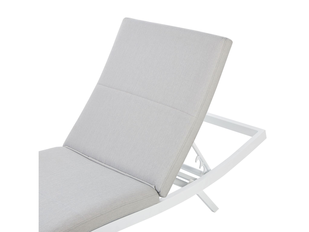 Chaise longue en métal, grise